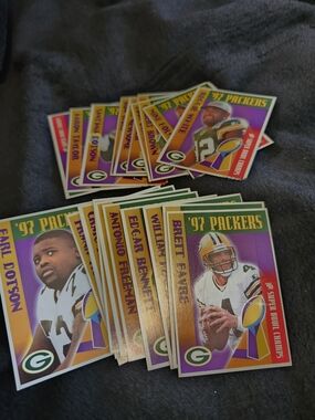Police '97 Packers Purple Green Football Trading Cards